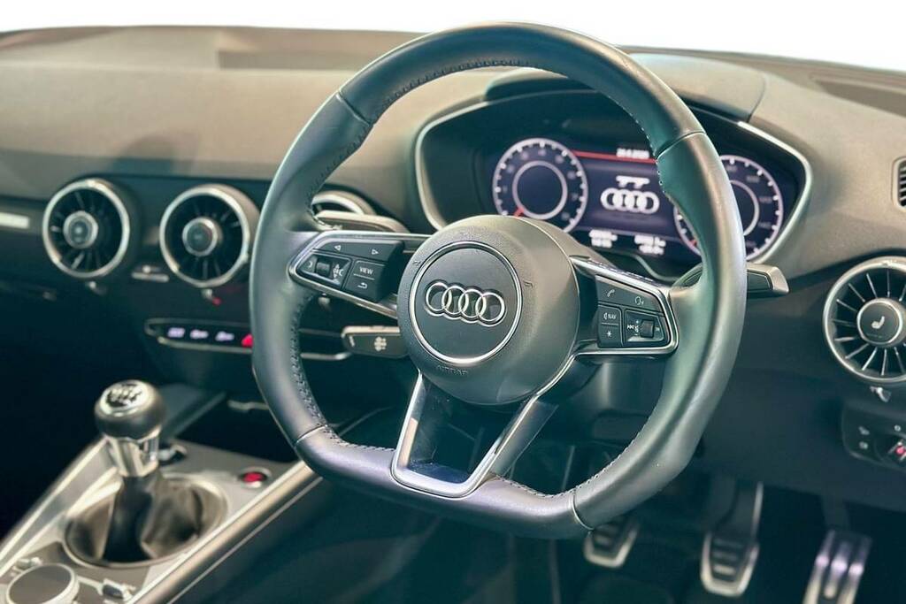 Audi TT 1.8T Fsi Sport White #4