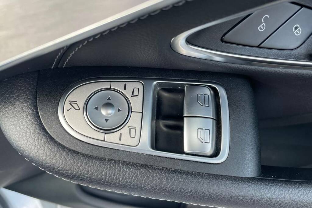 Mercedes-Benz C Class C300 Amg Line Premium Plus 9G-tronic Silver #6