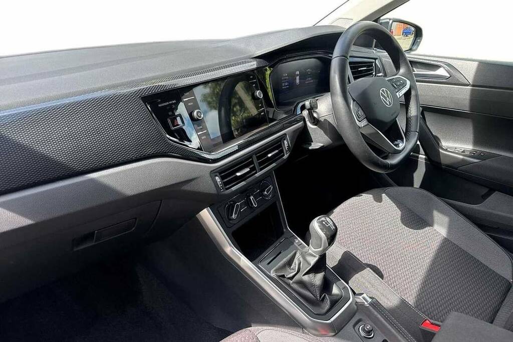 Volkswagen Polo 1.0 Tsi Match BW74JWG Black #2