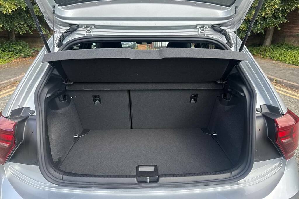Volkswagen Polo 1.0 Tsi 115 R-line Dsg Silver #2