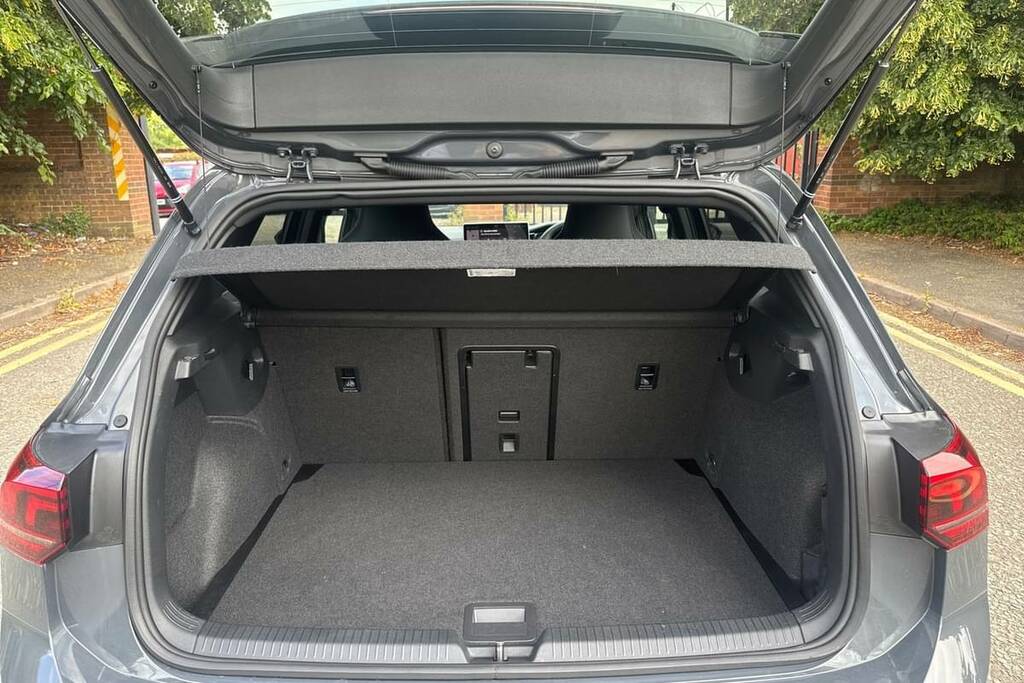 Volkswagen Golf 1.5 Tsi 150 R-line Grey #2