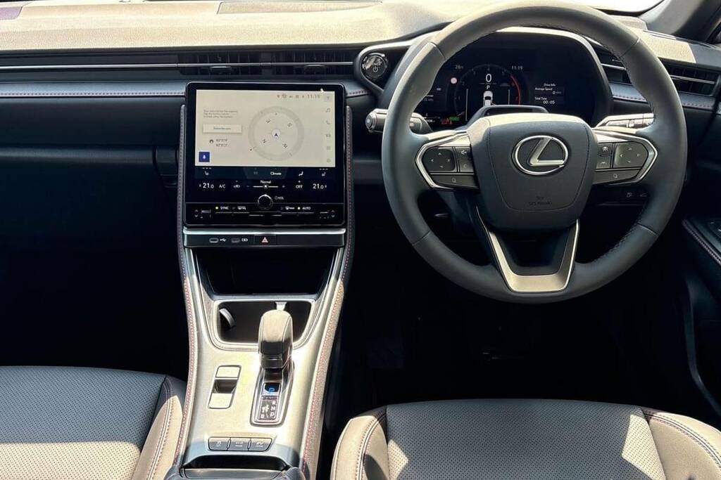 Lexus LBX 1.5 Premium Plus E-cvt WN25JUY Red #6