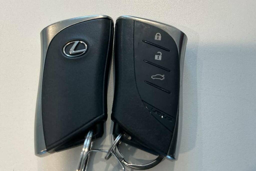 Lexus ES 2.5 300H Premium Edition Saloon Hybrid Black #27