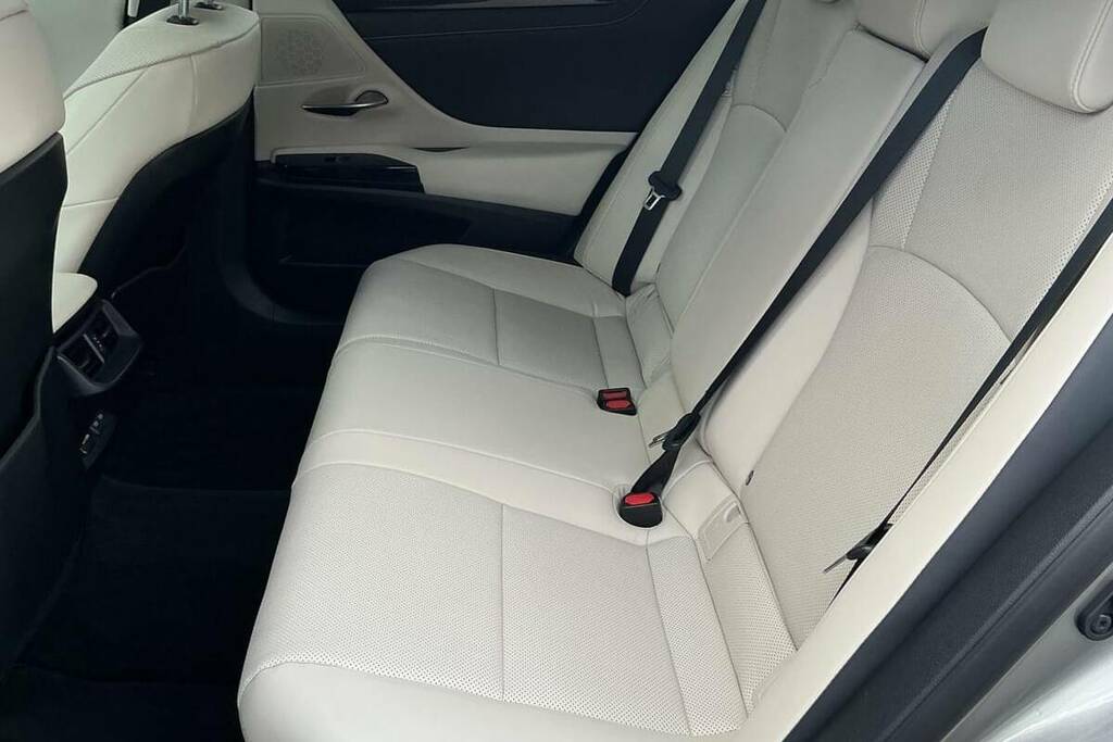 Lexus ES 2.5 300H Premium Edition Saloon Hybrid Black #15