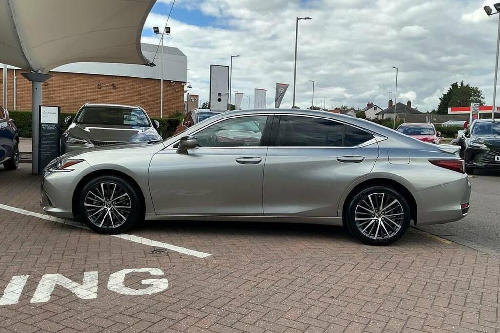 Lexus ES 2.5 300H Premium Edition Saloon Hybrid Black #24
