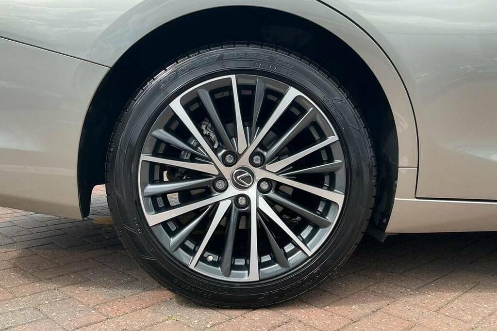 Lexus ES 2.5 300H Premium Edition Saloon Hybrid Black #25