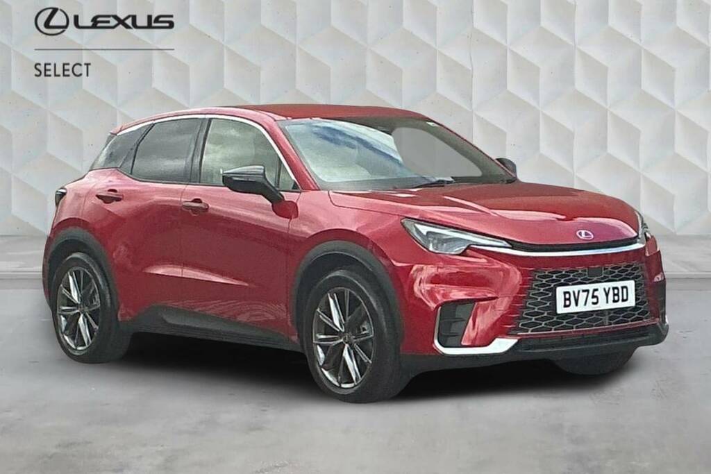 Lexus LBX 1.5 Premium Plus E-cvt Red