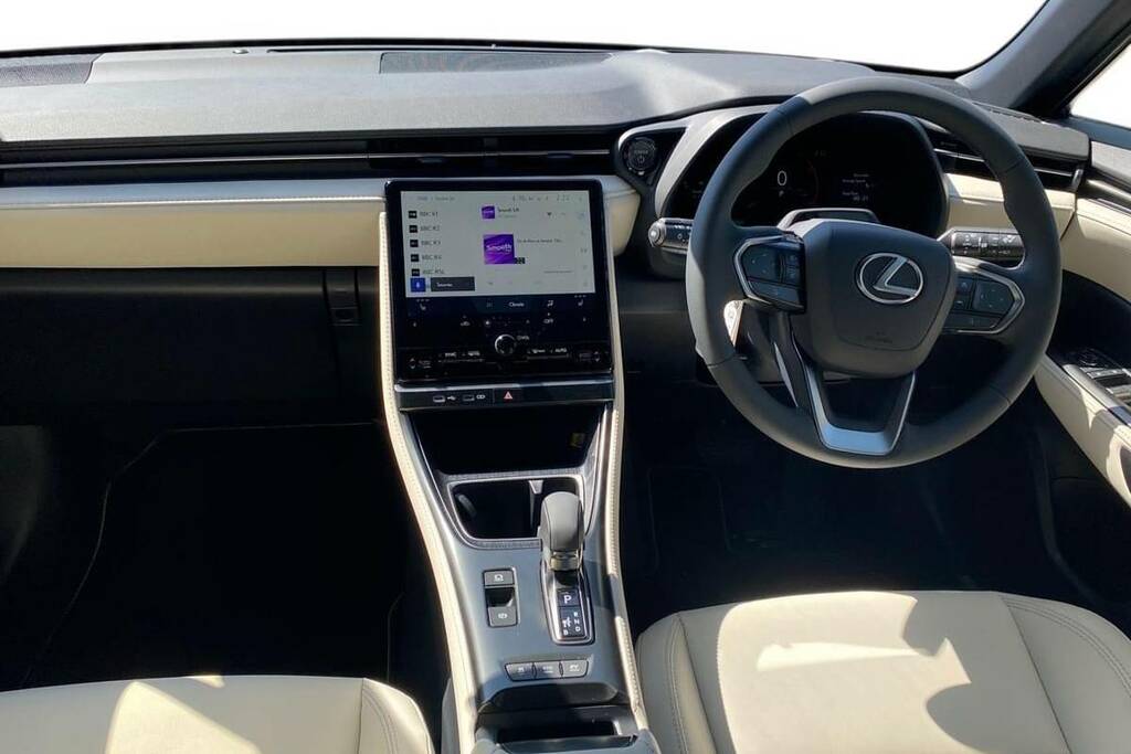 Lexus LBX 1.5 Premium Plus E-cvt #4