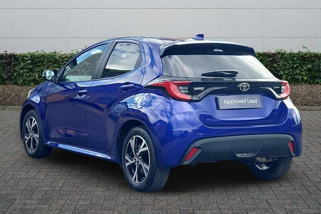 Toyota Yaris 1.5 Hybrid Design Cvt Blue #2