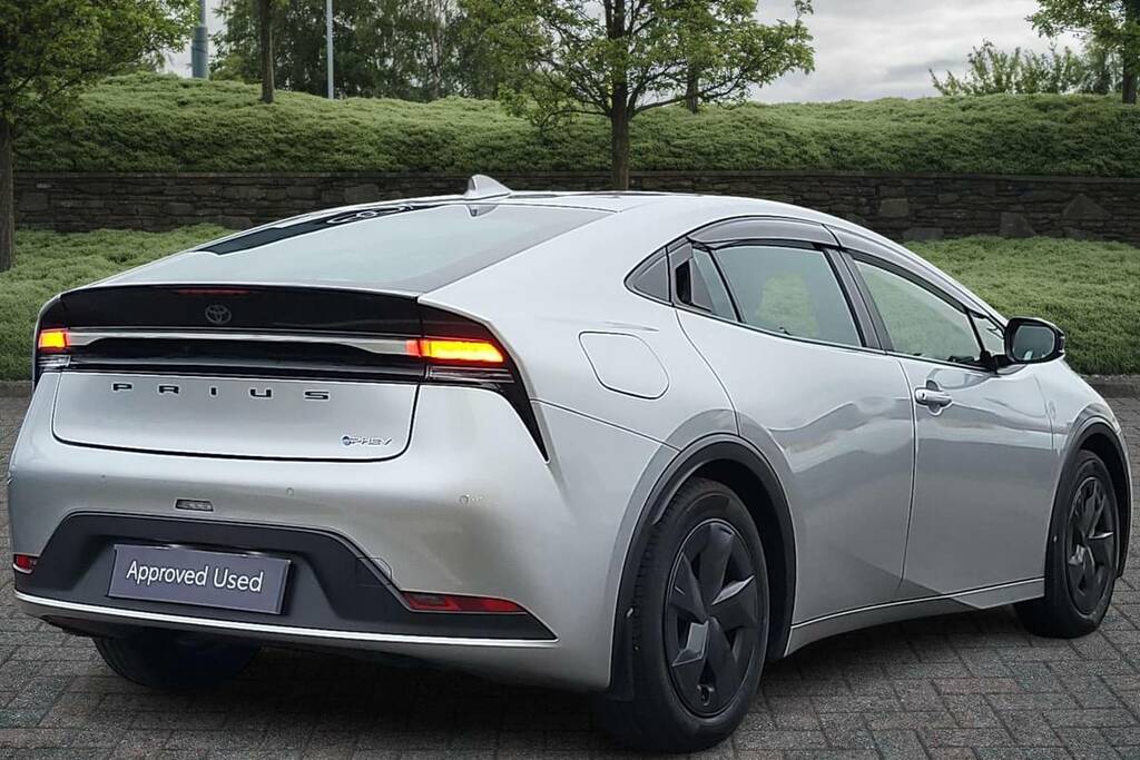 Toyota Prius 2.0 Phev Design Cvt Silver #2