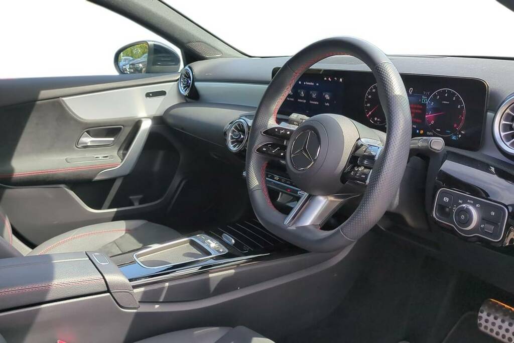 Mercedes-Benz A Class A180 Amg Line Executive KK25BLN Black #4