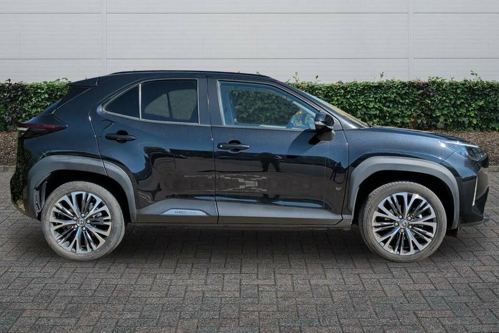 Toyota Yaris Cross 1.5 Hybrid Excel Cvt KW24UVS Black #5