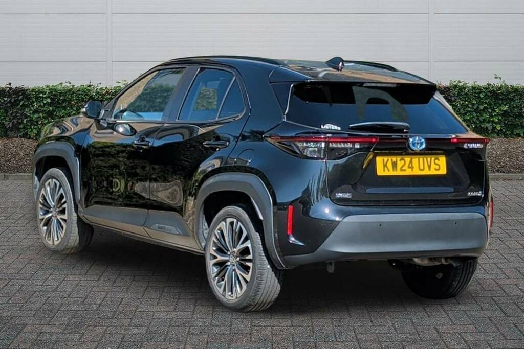 Toyota Yaris Cross 1.5 Hybrid Excel Cvt KW24UVS Black #2