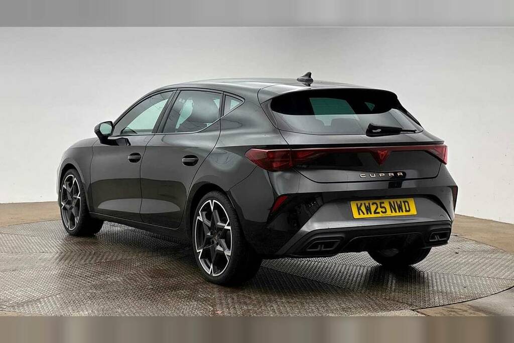 Cupra Leon 1.5 Tsi 150 V2 KW25NWD Black #3