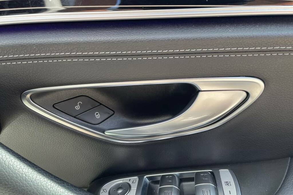 Mercedes-Benz E Class E220d Amg Line Premium 9G-tronic White #5