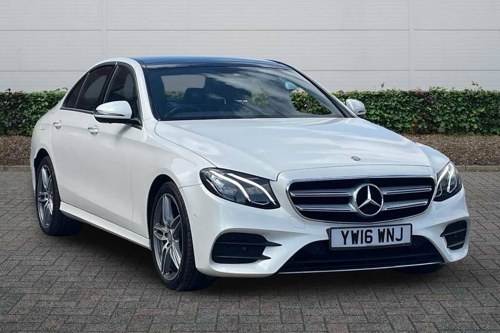 Mercedes-Benz E Class E220d Amg Line Premium 9G-tronic White