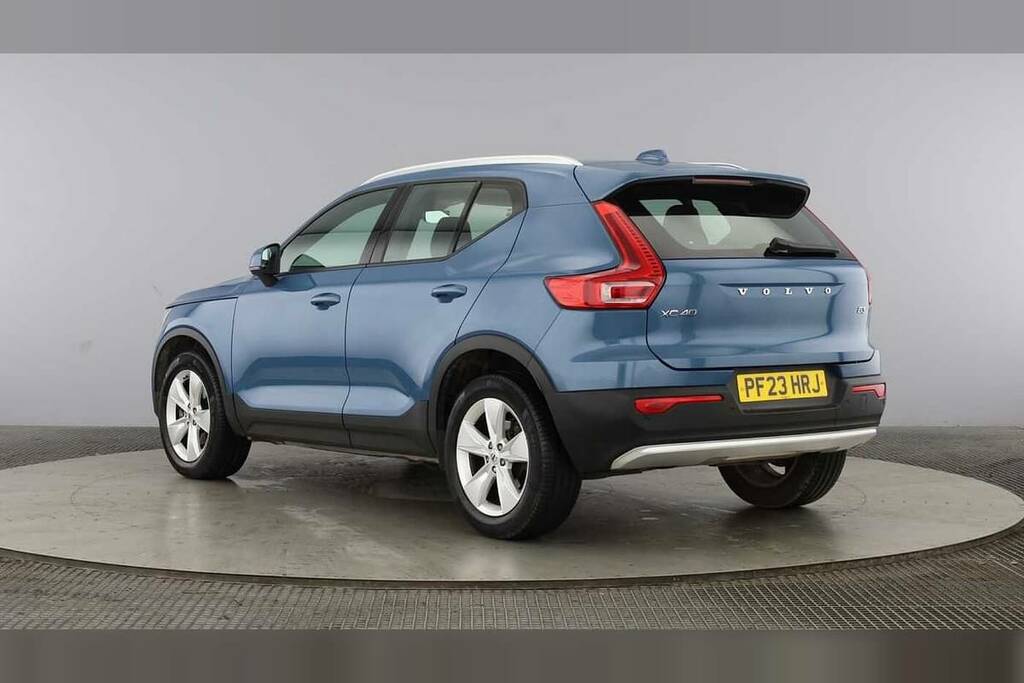Volvo XC40 2.0 B3p Core Blue