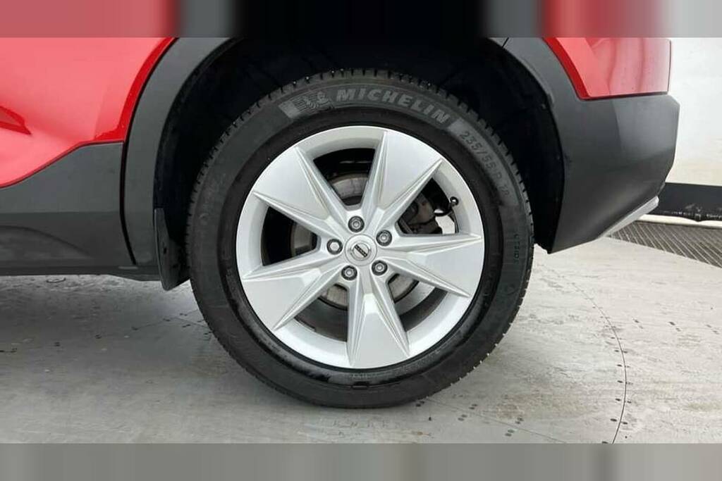 Volvo XC40 2.0 B3p Core Red #4