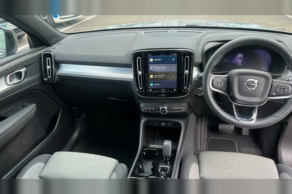 Volvo XC40 2.0 B3p Plus Dark Grey #5