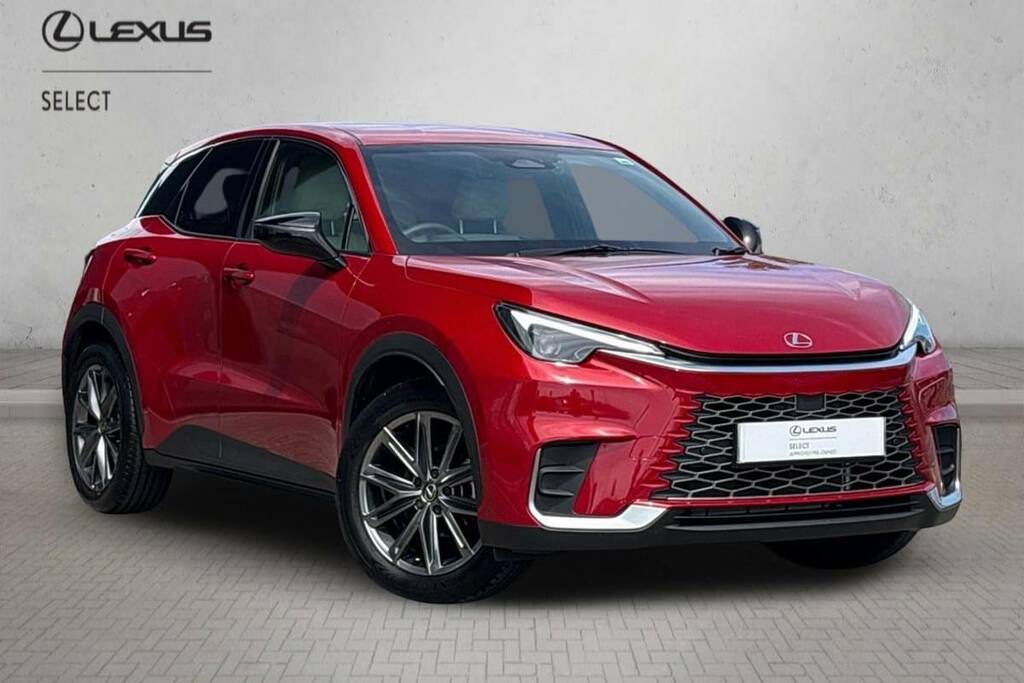 Lexus LBX 1.5 Premium Plus E-cvt Red
