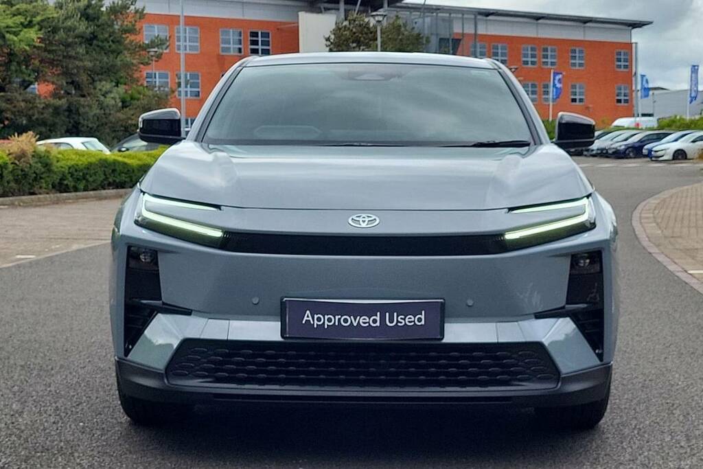 Toyota C-Hr 165Kw Design 77Kwh Grey #3