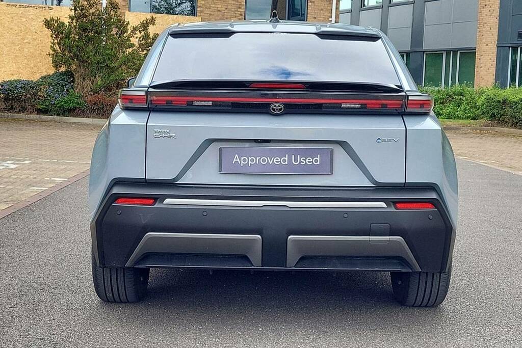 Toyota C-Hr 165Kw Design 77Kwh Grey #4