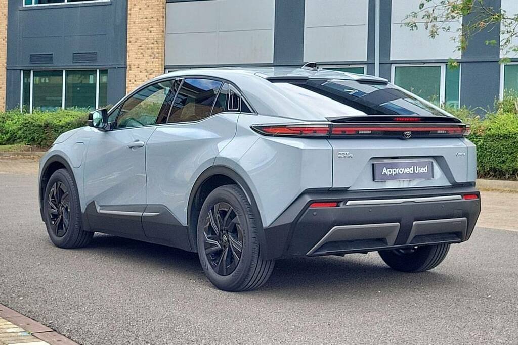Toyota C-Hr 165Kw Design 77Kwh Grey #2