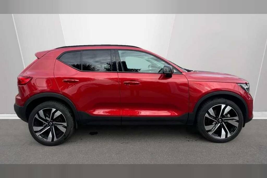 Volvo XC40 2.0 B4p Ultra Dark OY74RSU Red #3