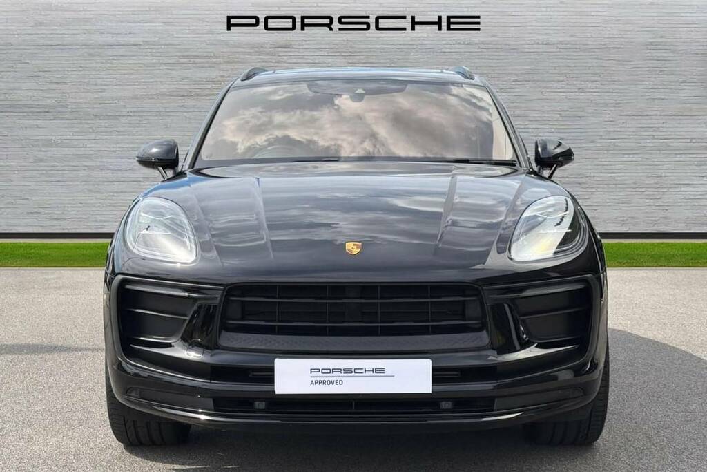 Porsche Macan T Pdk YX26TZW Black #6
