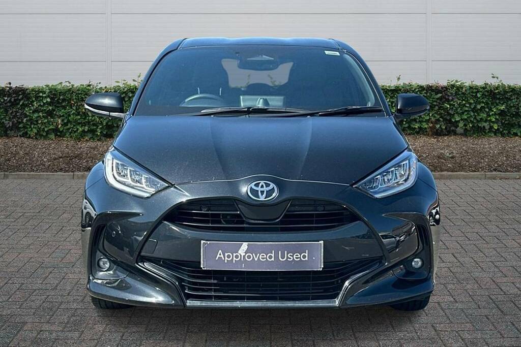 Toyota Yaris 1.5 Hybrid Excel Cvt BJ24DXV Black #3