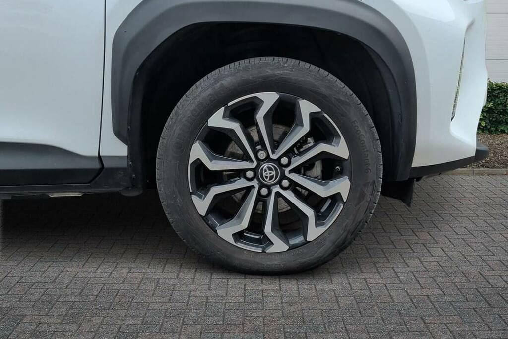 Toyota Yaris Cross 1.5 Hybrid Design Cvt KV24NND White #6