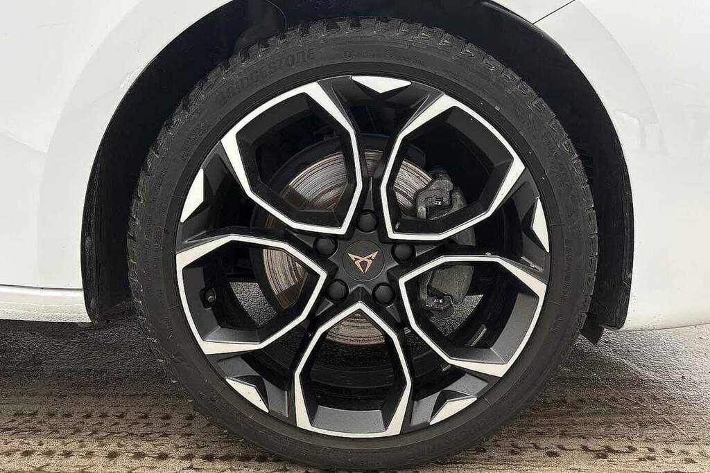 Cupra Leon 1.5 Etsi 150 V1 Dsg White #5