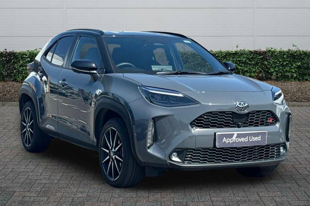 Toyota Yaris Cross 1.5 Hybrid 130 Gr Sport Cvt Grey