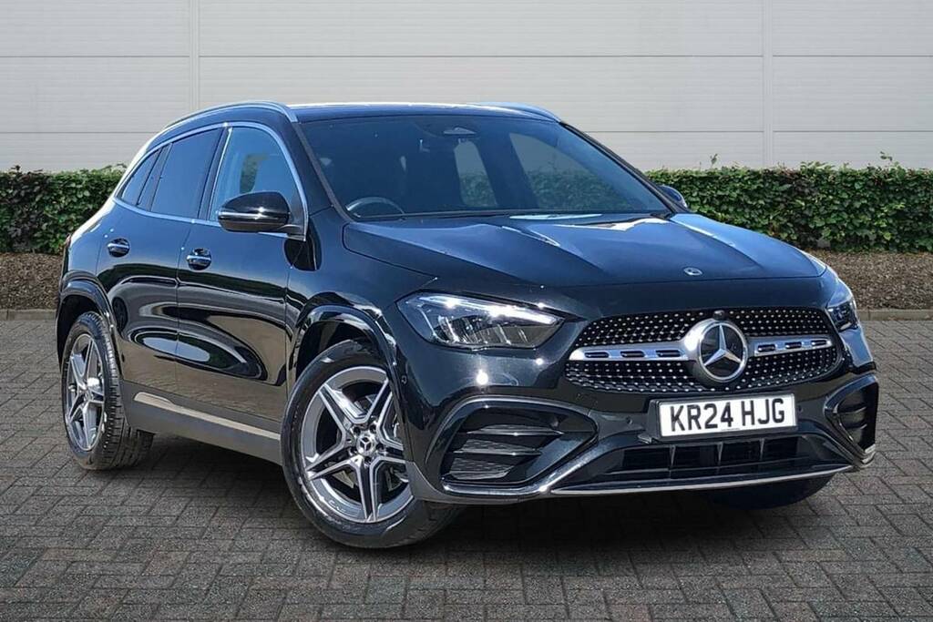 Mercedes-Benz GLA Class 200 Amg Line Executive Black