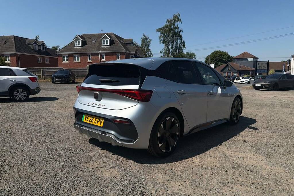 Cupra Born 170Kw E-boost V2 59Kwh Silver #5