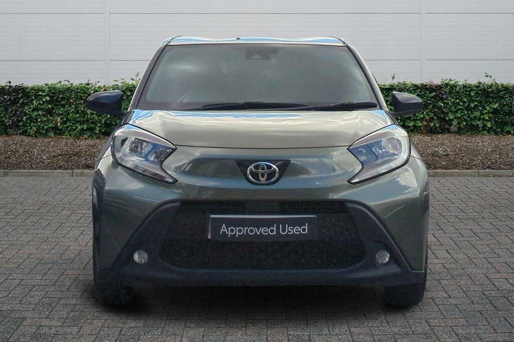 Toyota Aygo X 1.0 Vvt-i Edge Green #3