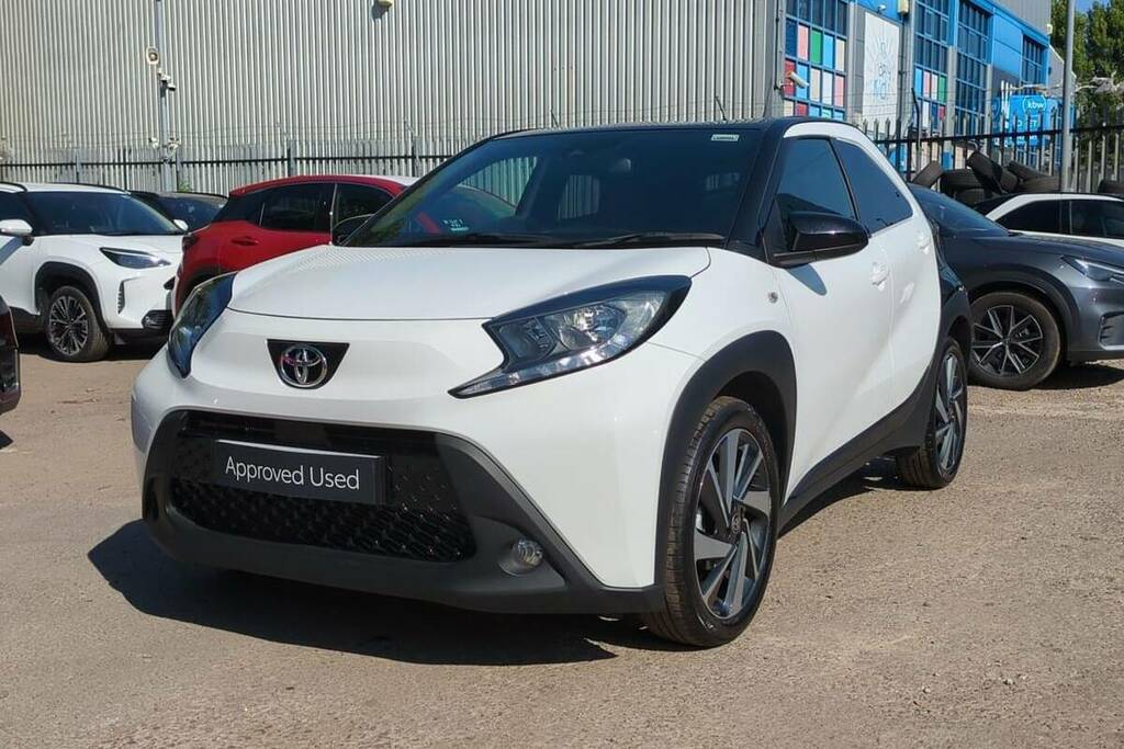 Toyota Aygo X 1.0 Vvt-i Edge VU24UOO White #6