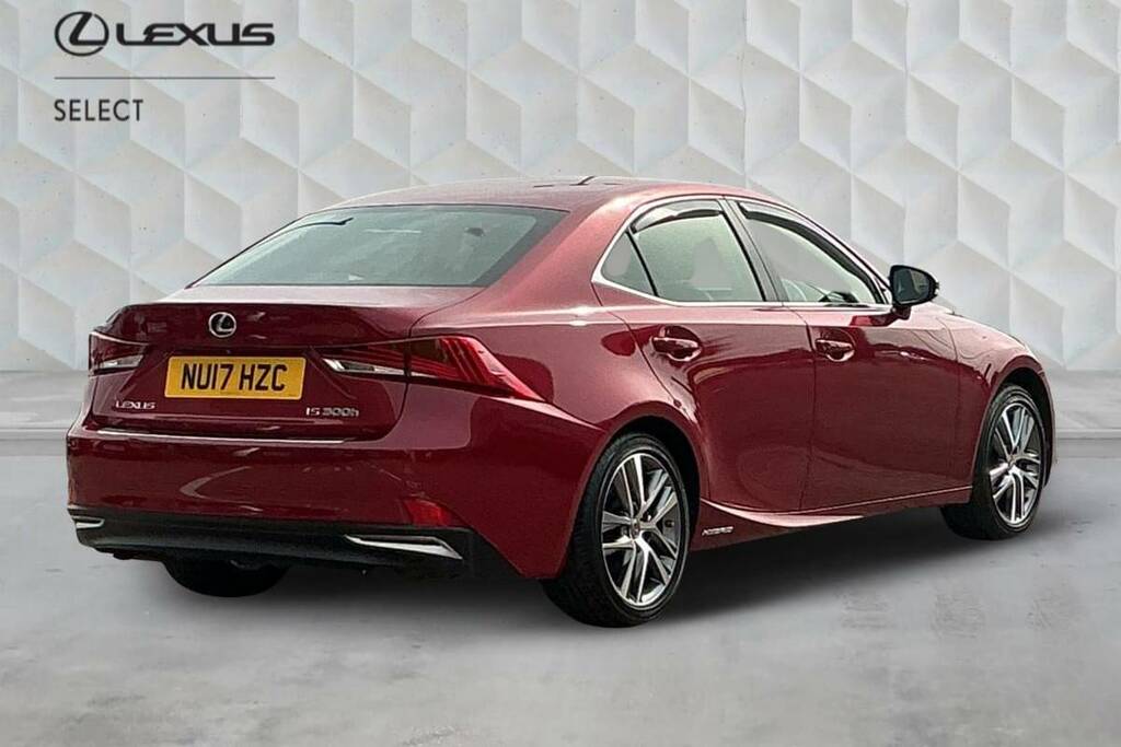 Lexus IS 300H Advance Cvt Premium Navigation Red