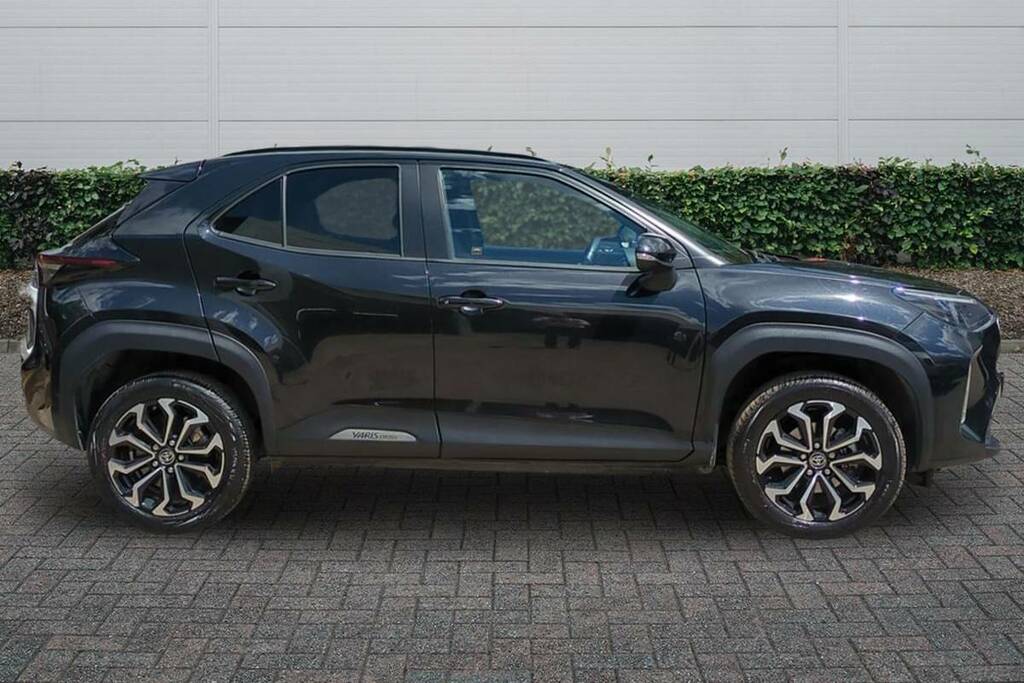 Toyota Yaris Cross 1.5 Hybrid Design Cvt Black #5