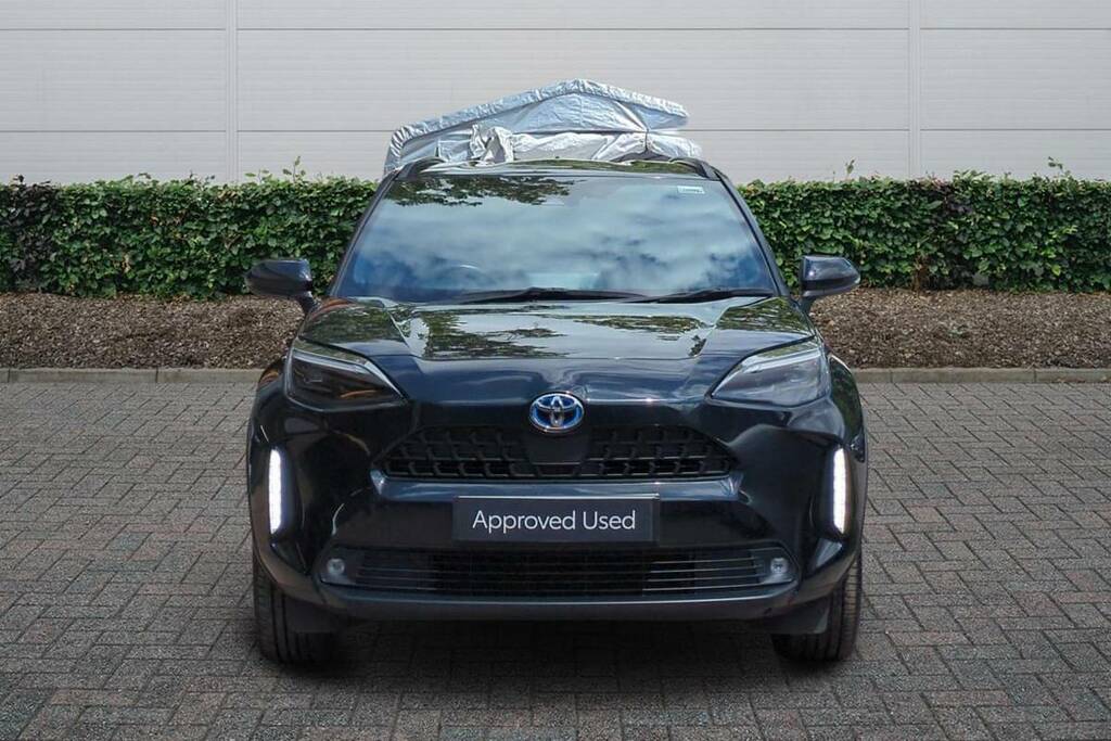 Toyota Yaris Cross 1.5 Hybrid Design Cvt Black #3