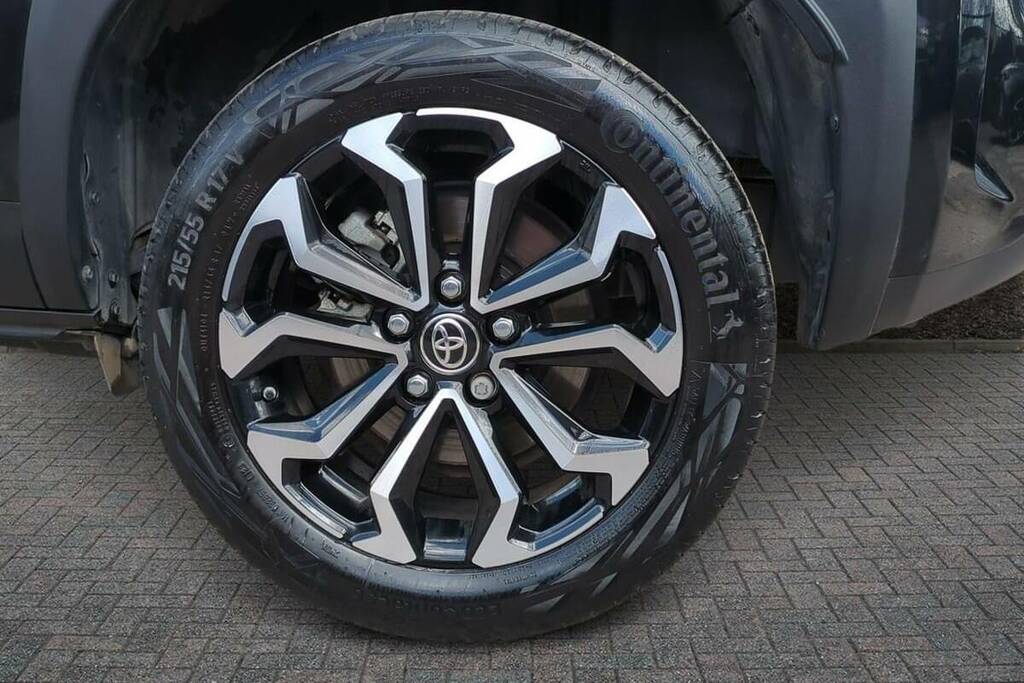 Toyota Yaris Cross 1.5 Hybrid Design Cvt Black #6
