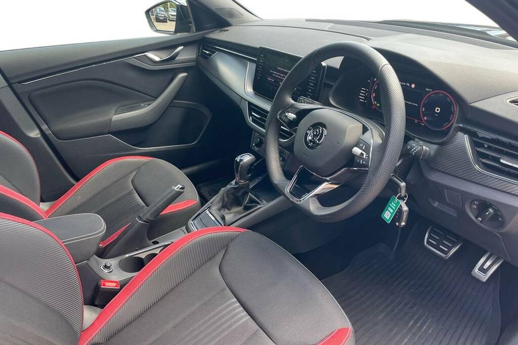 Skoda Kamiq 1.0 Tsi 110 Monte Carlo Dsg Black #4