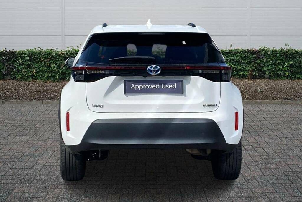 Toyota Yaris Cross 1.5 Hybrid Design Cvt White #4