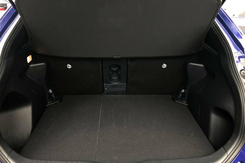 Toyota Yaris Cross Design White #16