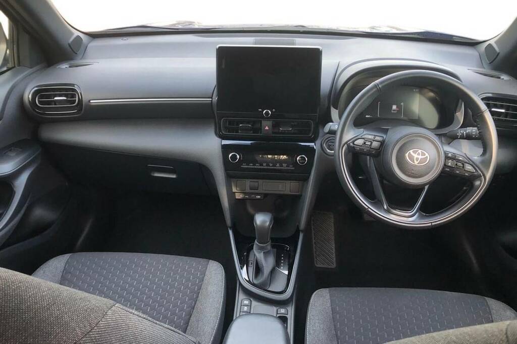 Toyota Yaris Cross Design White #9
