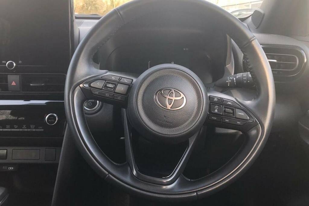 Toyota Yaris Cross Design White #10