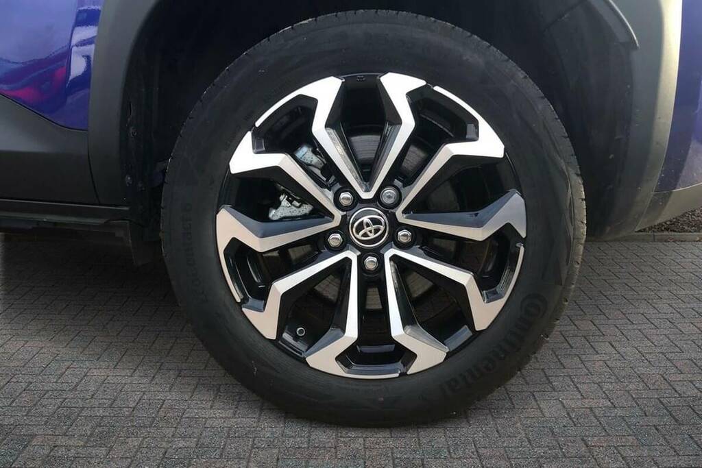 Toyota Yaris Cross Design White #17