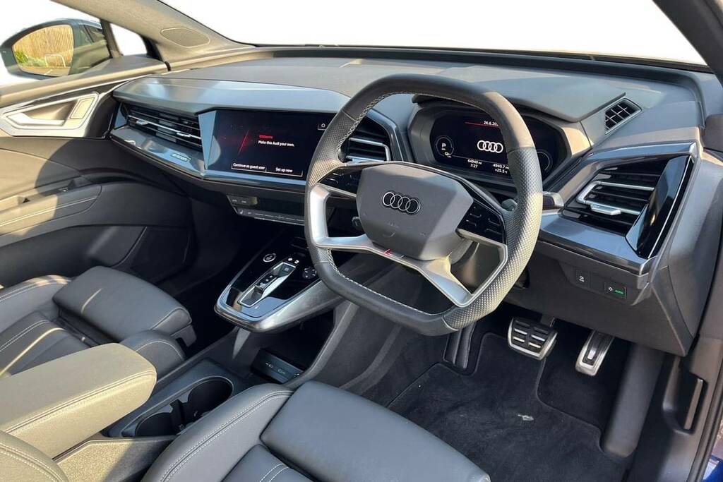 Audi Q4 E Tron 220Kw 50 Quattro 82Kwh Black Edition Blue #4