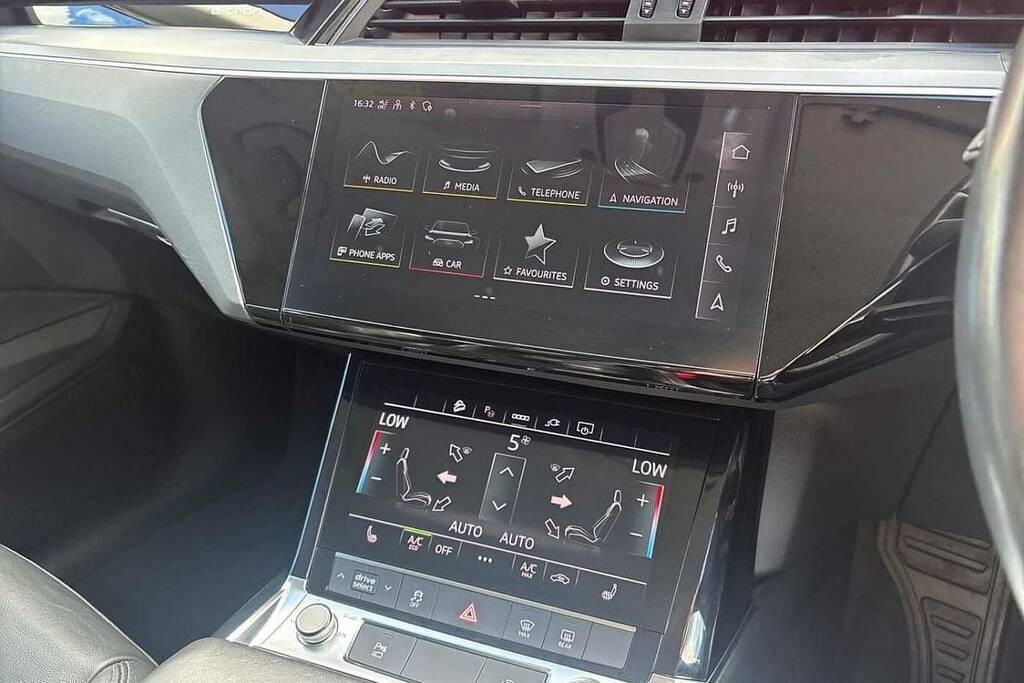 Audi Q8 e tron 300Kw 55 Quattro 114Kwh Vorsprung 22Kw Blue #25