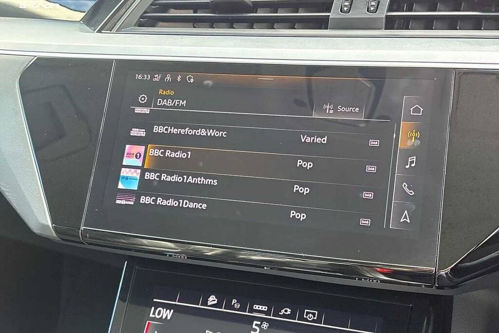 Audi Q8 e tron 300Kw 55 Quattro 114Kwh Vorsprung 22Kw Blue #28
